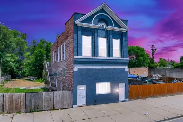 396 E Kensington AVE, Chicago, IL 60628