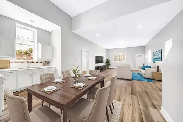 396 E Kensington AVE, Chicago, IL 60628