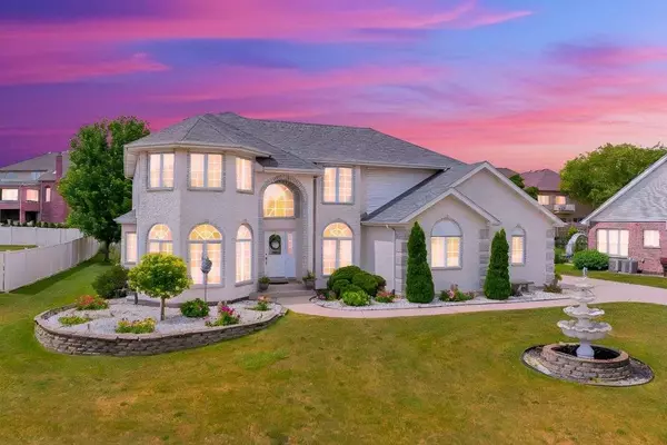 8924 Woodbine CT, Tinley Park, IL 60487