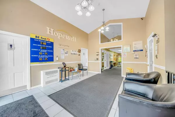 1352 N Cedar RD, New Lenox, IL 60451