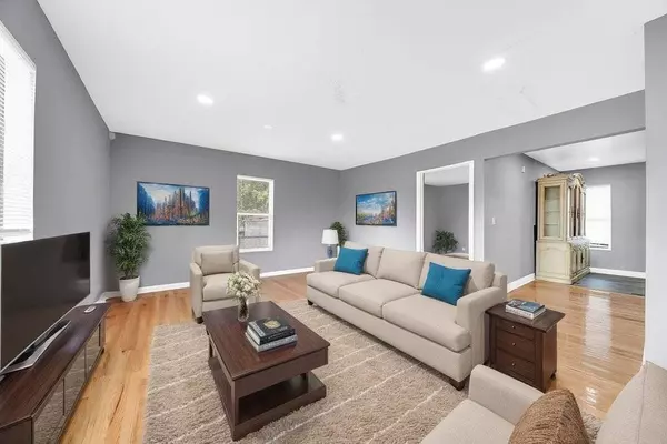 69 E 159th ST, Harvey, IL 60426