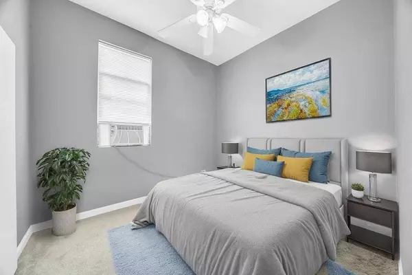 69 E 159th ST, Harvey, IL 60426