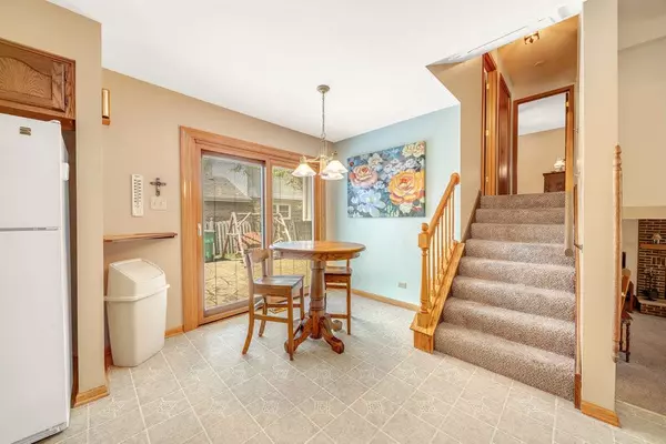 6402 Jeanette CT, Tinley Park, IL 60477