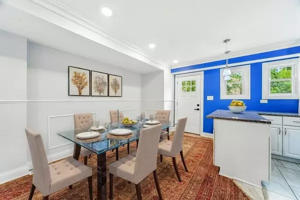 652 W 81st ST, Chicago, IL 60620