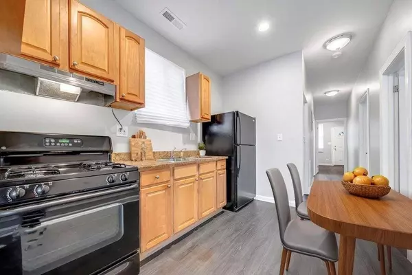 4936 S Loomis ST, Chicago, IL 60609