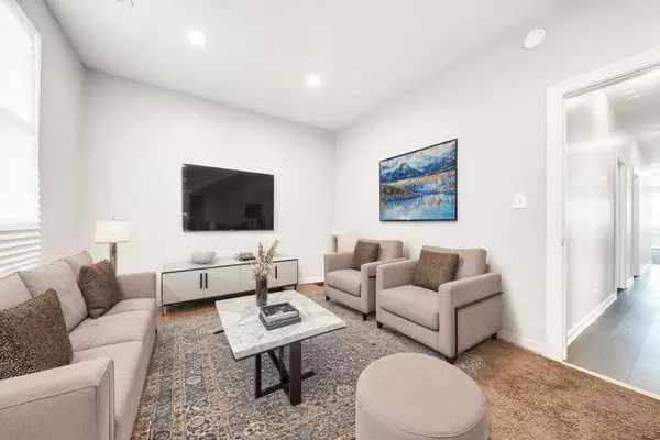 4936 S Loomis ST, Chicago, IL 60609