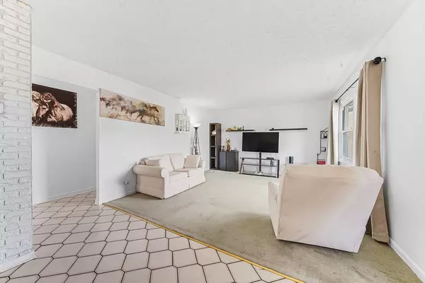 3501 School DR, Country Club Hills, IL 60478