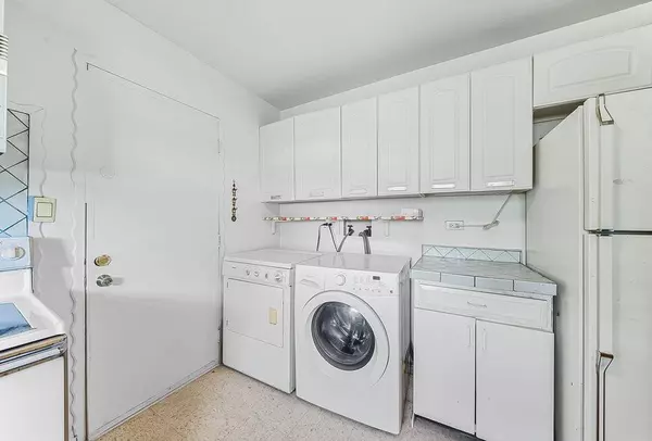 3501 School DR, Country Club Hills, IL 60478