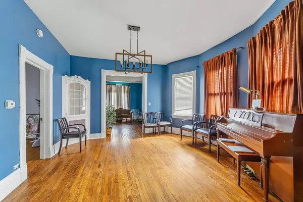 12552 Highland AVE, Blue Island, IL 60406