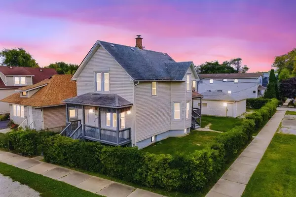 2823 Broadway ST, Blue Island, IL 60406