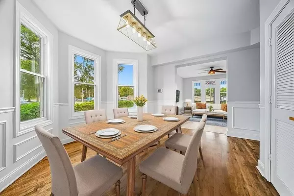 2823 Broadway ST, Blue Island, IL 60406