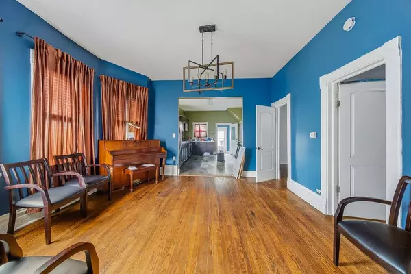 12552 Highland AVE, Blue Island, IL 60406