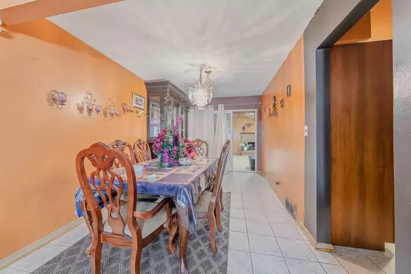 452 E 167th ST, South Holland, IL 60473