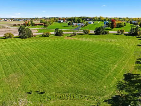 12 W Connie CT, Frankfort, IL 60423