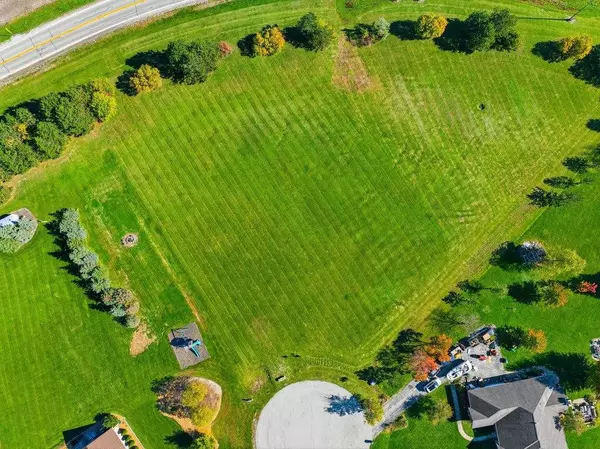 12 W Connie CT, Frankfort, IL 60423