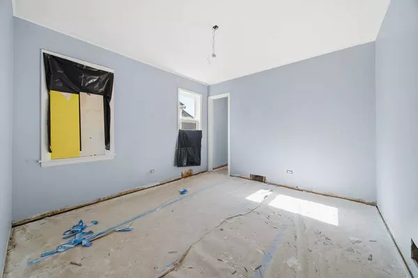 14235 S Dearborn ST, Riverdale, IL 60827