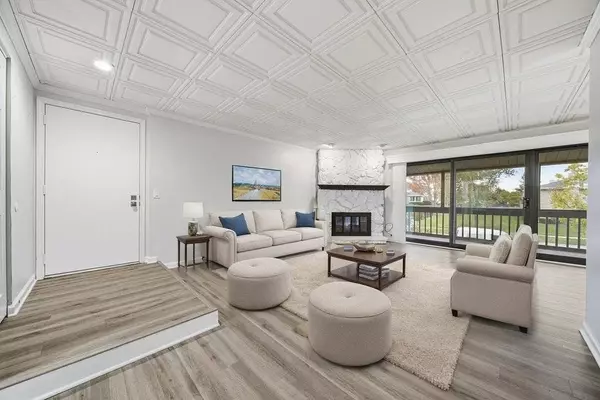 15700 86th AVE #104, Orland Park, IL 60462