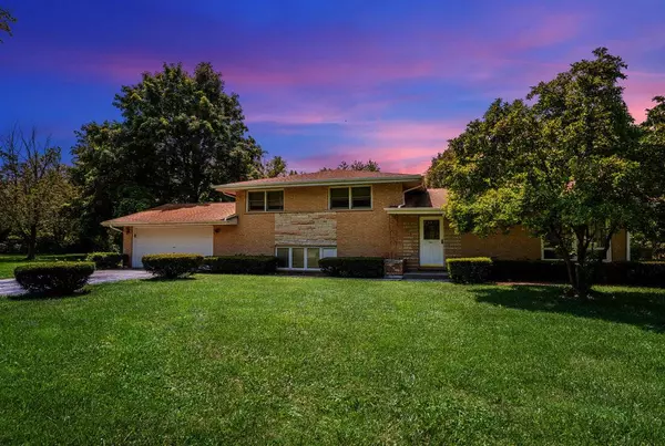 14322 McCarthy RD, Lemont, IL 60439