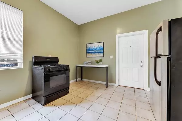 3011 E 80th ST, Chicago, IL 60617