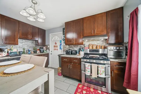 16207 Justine ST, Markham, IL 60428