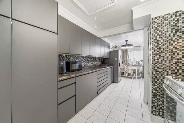 16030 Saint Louis AVE, Markham, IL 60428