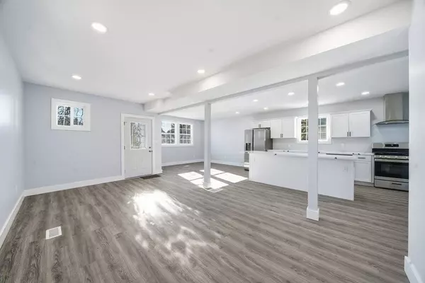 2112 Market ST, Blue Island, IL 60406