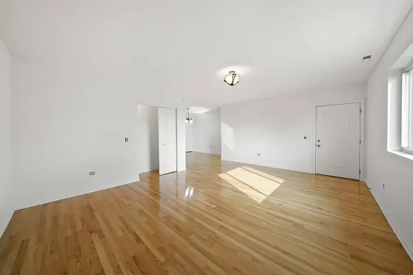 13906 Central Park AVE #2N, Robbins, IL 60472