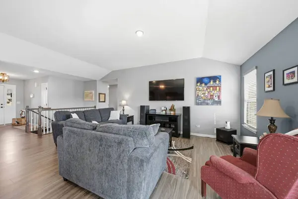 2904 Joela DR, New Lenox, IL 60451