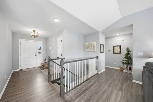 2904 Joela DR, New Lenox, IL 60451