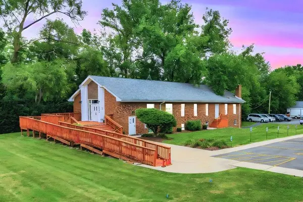 1352 N Cedar RD, New Lenox, IL 60451