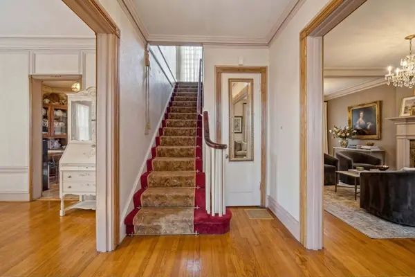 15 E 155th ST, Harvey, IL 60426