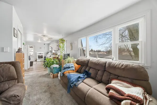 12815 Clinton ST, Blue Island, IL 60406