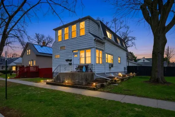 12815 Clinton ST, Blue Island, IL 60406