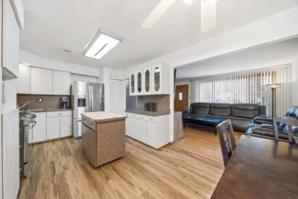 14426 Springfield AVE, Midlothian, IL 60445