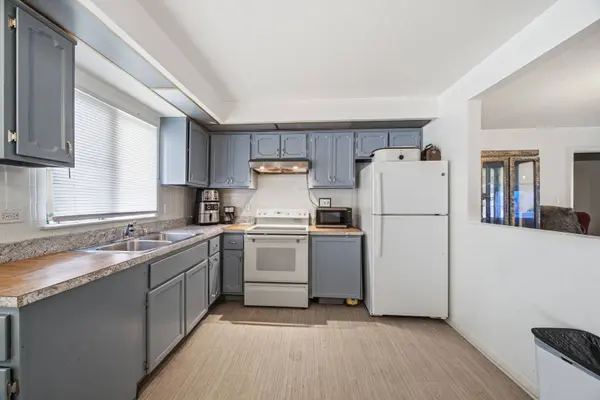 10340 S Pulaski RD #103, Oak Lawn, IL 60453