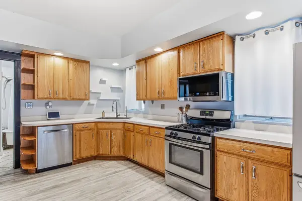 12633 Maple AVE, Blue Island, IL 60406