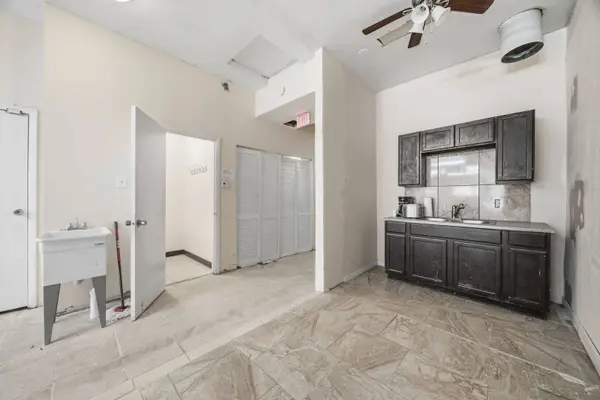 10708 S Western AVE, Chicago, IL 60643