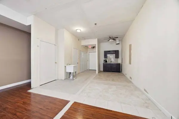 10708 S Western AVE, Chicago, IL 60643