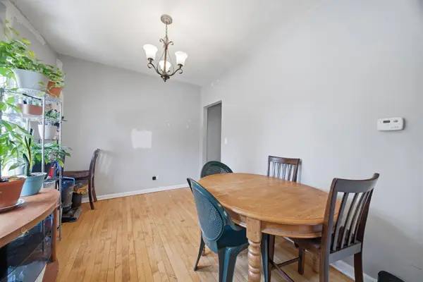 12124 S Edbrooke AVE, Chicago, IL 60628
