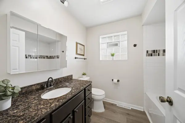 11857 S Lawler AVE, Alsip, IL 60803