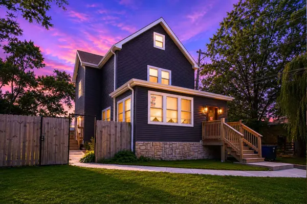 2347 Walnut ST, Blue Island, IL 60406