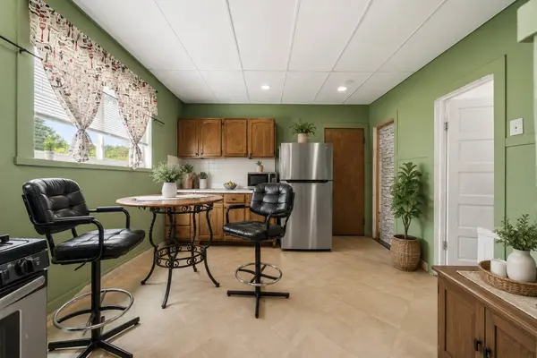 11612 S Lafayette AVE, Chicago, IL 60638