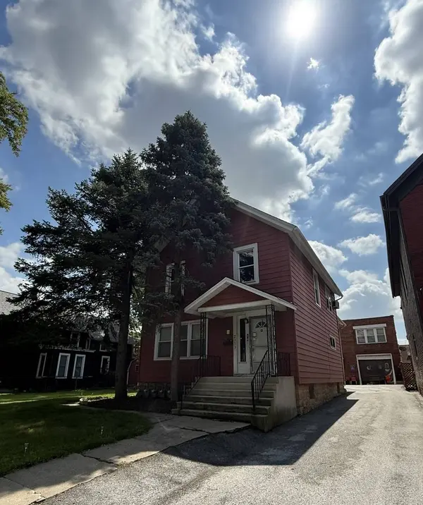 2333 Walnut ST, Blue Island, IL 60406