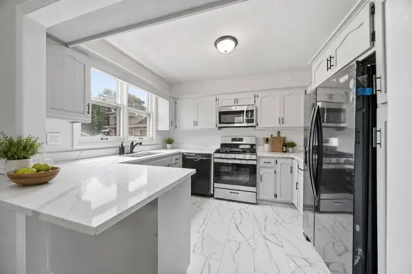 13346 Irving AVE, Blue Island, IL 60406