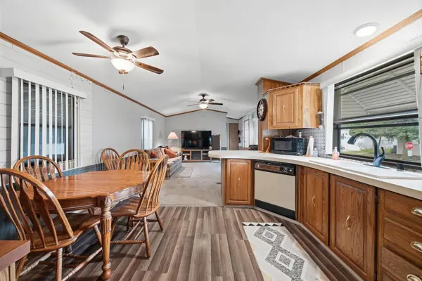 630 Huntsbridge RD, Matteson, IL 60443