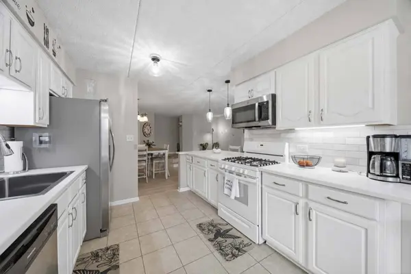 15706 Orlan Brook DR #156, Orland Park, IL 60462