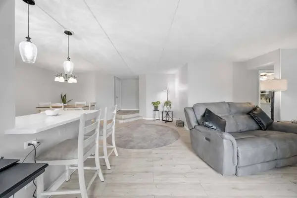 15706 Orlan Brook DR #156, Orland Park, IL 60462