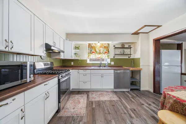 12402 Maple AVE, Blue Island, IL 60406