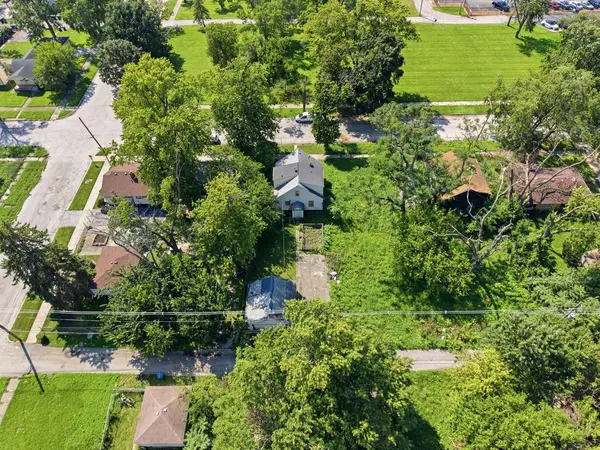15641 Paulina ST, Harvey, IL 60426