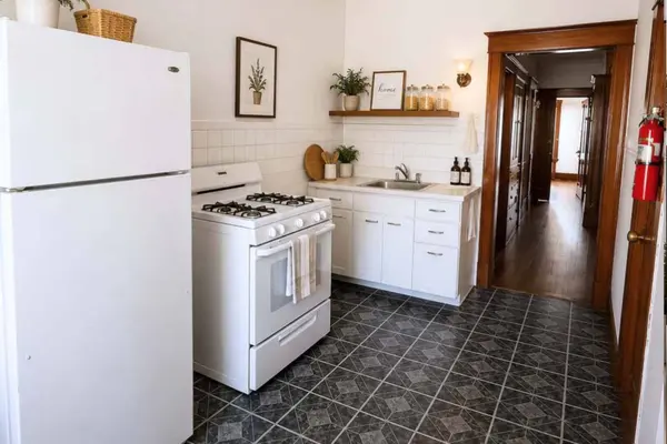 494 S Chicago AVE #2N, Kankakee, IL 60901